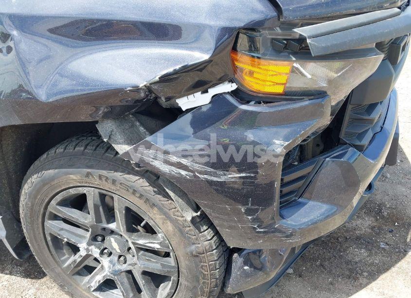 Photo 6 of 2022 Chevrolet Silverado 1500 4WD SHORT BED CUSTOM (VIN 3GCPDBEK2NG599186)