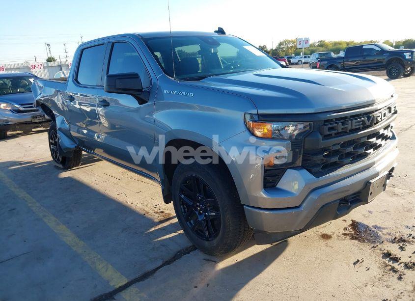 2023 Chevrolet Silverado 1500 4WD SHORT BED CUSTOM (VIN 3GCPDBEK2PG138198) main photo