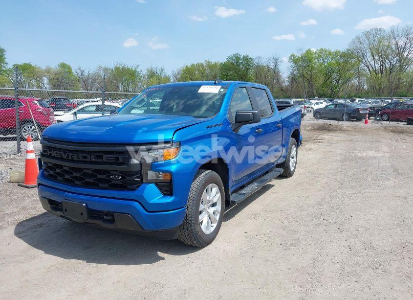 Photo 2 of 2024 Chevrolet Silverado 1500 4WD SHORT BED CUSTOM (VIN 3GCPDBEK2RG200296)