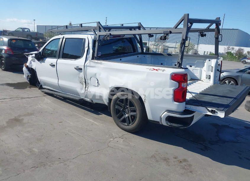 Photo 3 of 2022 Chevrolet Silverado 1500 4WD STANDARD BED CUSTOM (VIN 3GCPDBEK3NG619056)