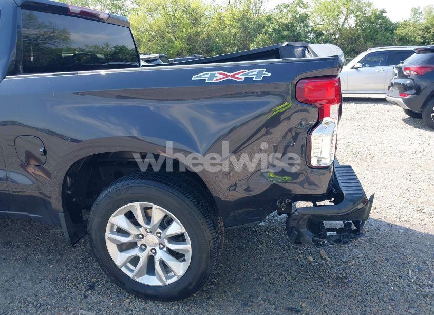Photo 18 of 2023 Chevrolet Silverado 1500 4WD SHORT BED CUSTOM (VIN 3GCPDBEK3PG205472)