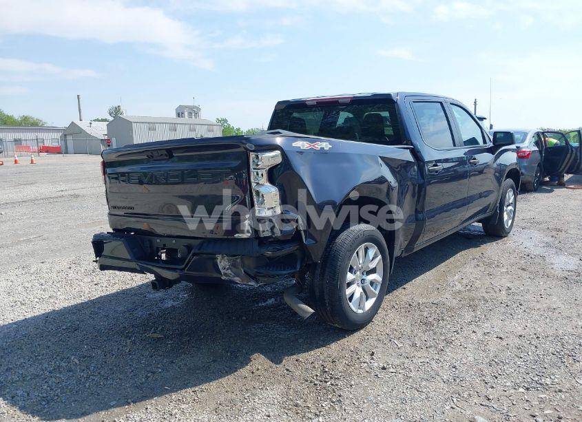 Photo 4 of 2023 Chevrolet Silverado 1500 4WD SHORT BED CUSTOM (VIN 3GCPDBEK3PG205472)