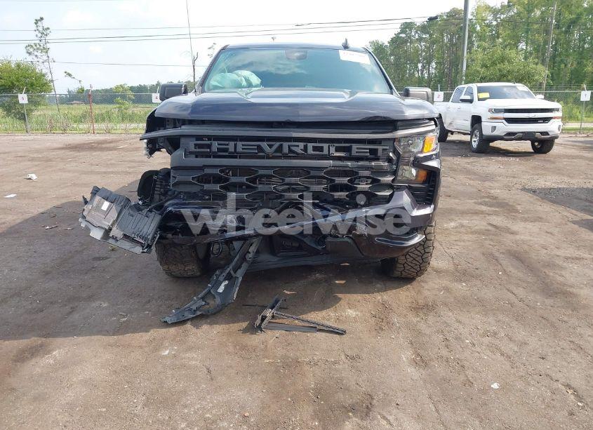 Photo 6 of 2022 Chevrolet Silverado 1500 4WD SHORT BED CUSTOM (VIN 3GCPDBEK5NG655072)