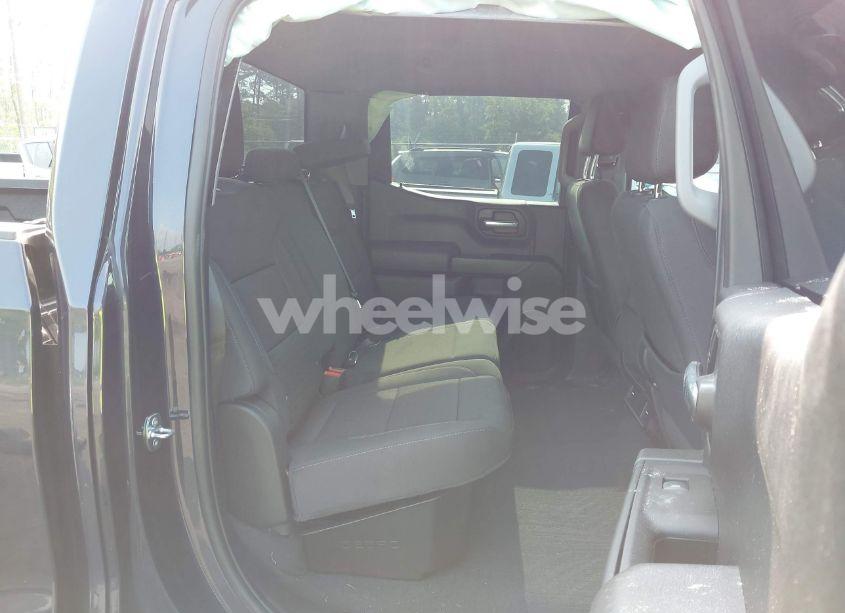 Photo 8 of 2022 Chevrolet Silverado 1500 4WD SHORT BED CUSTOM (VIN 3GCPDBEK5NG655072)