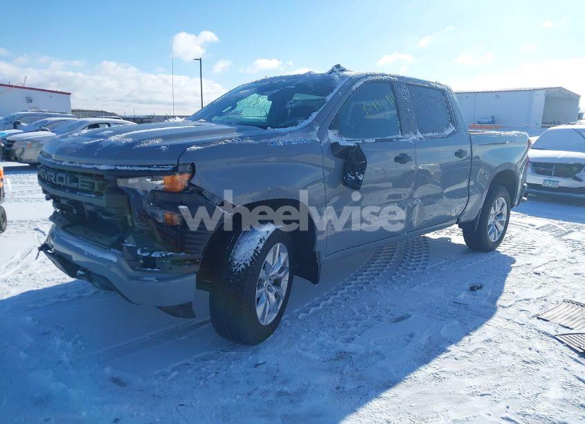 Photo 2 of 2024 Chevrolet Silverado 1500 4WD SHORT BED CUSTOM (VIN 3GCPDBEK5RG137470)