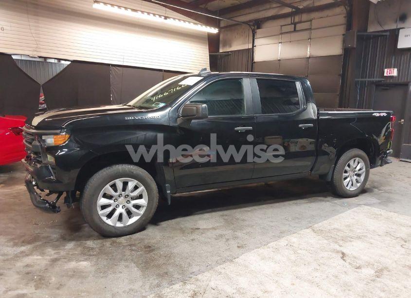 Photo 15 of 2023 Chevrolet Silverado 1500 4WD SHORT BED CUSTOM (VIN 3GCPDBEK7PG165087)