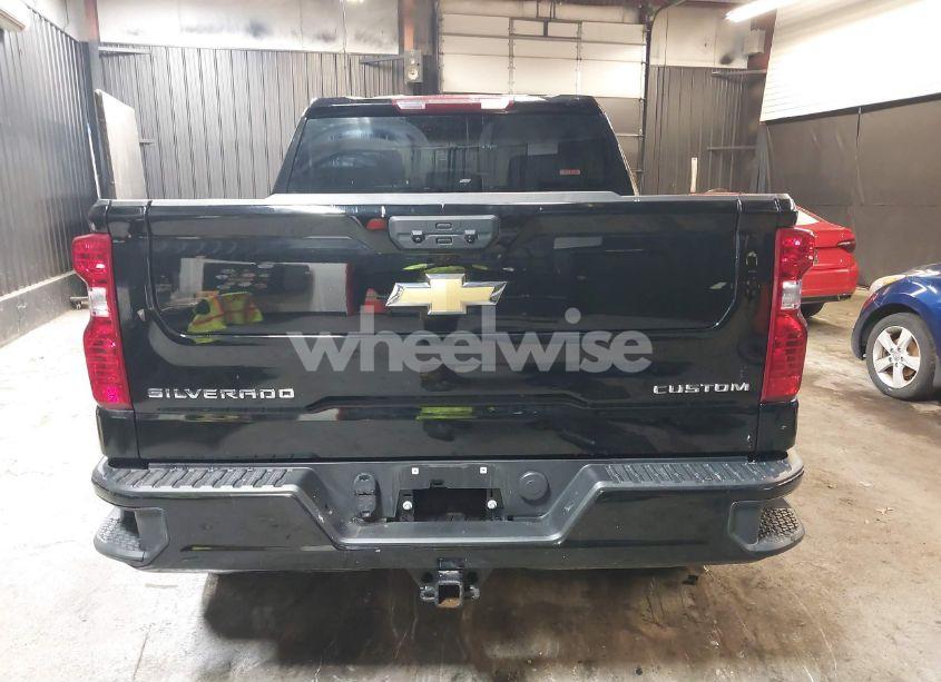 Photo 17 of 2023 Chevrolet Silverado 1500 4WD SHORT BED CUSTOM (VIN 3GCPDBEK7PG165087)