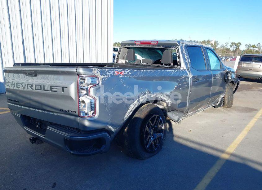 Photo 4 of 2024 Chevrolet Silverado 1500 4WD STANDARD BED CUSTOM (VIN 3GCPDBEK8RG107525)