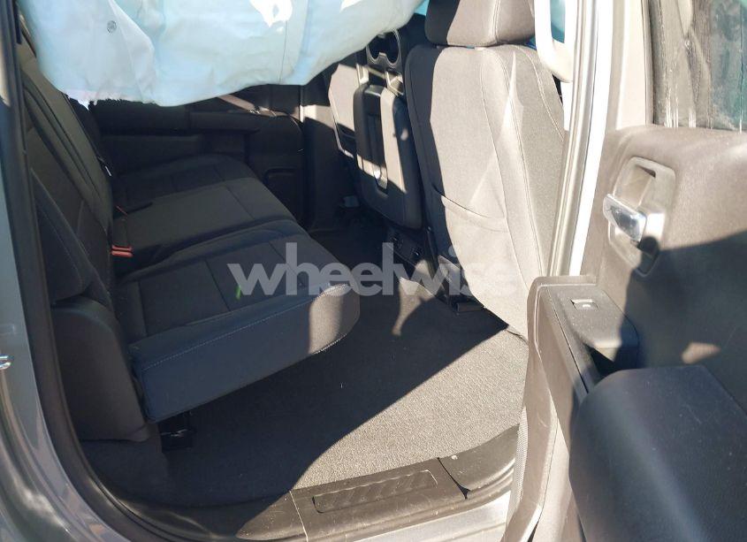 Photo 8 of 2024 Chevrolet Silverado 1500 4WD STANDARD BED CUSTOM (VIN 3GCPDBEK8RG107525)