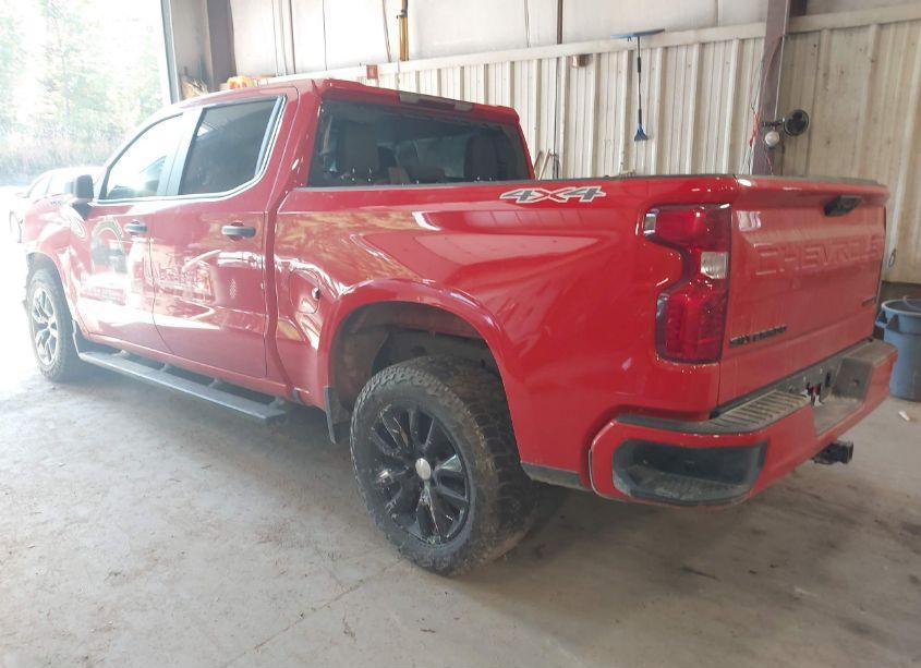 Photo 3 of 2022 Chevrolet Silverado 1500 4WD SHORT BED CUSTOM (VIN 3GCPDBEK9NG513369)