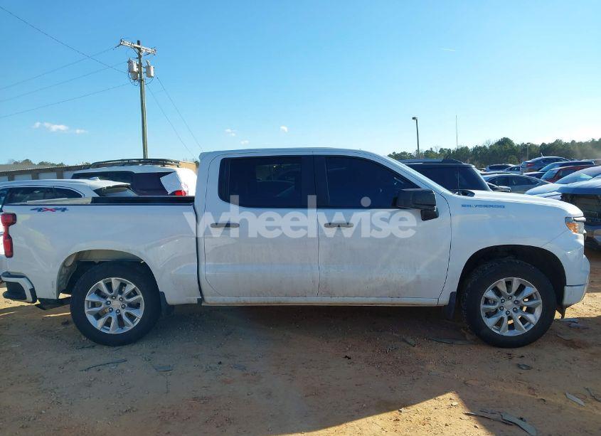 Photo 13 of 2023 Chevrolet Silverado 1500 4WD SHORT BED CUSTOM (VIN 3GCPDBEK9PG148856)