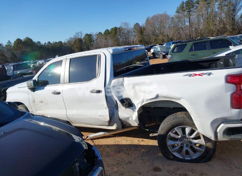 Photo 14 of 2023 Chevrolet Silverado 1500 4WD SHORT BED CUSTOM (VIN 3GCPDBEK9PG148856)