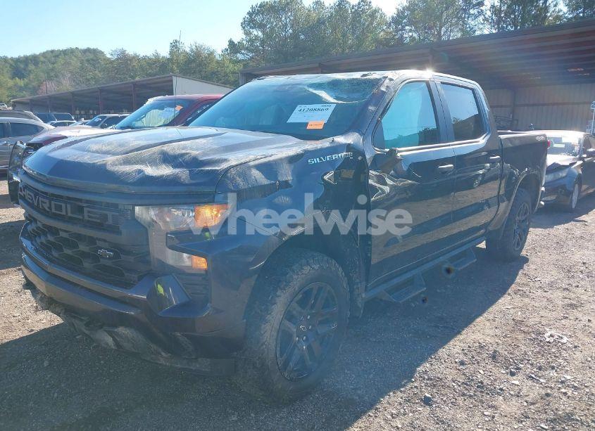 Photo 2 of 2023 Chevrolet Silverado K1500 CUSTOM (VIN 3GCPDBEKXPG160661)
