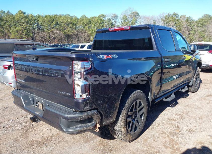 Photo 4 of 2023 Chevrolet Silverado K1500 CUSTOM (VIN 3GCPDBEKXPG160661)