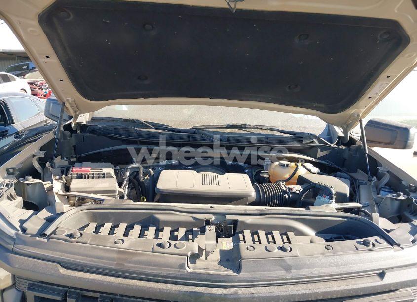 Photo 10 of 2022 Chevrolet Silverado 1500 4WD SHORT BED CUSTOM TRAIL BOSS (VIN 3GCPDCED1NG611898)