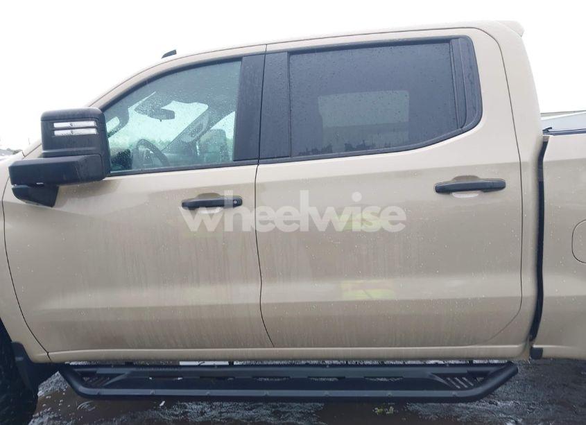 Photo 14 of 2022 Chevrolet Silverado 1500 4WD SHORT BED CUSTOM TRAIL BOSS (VIN 3GCPDCED5NG679881)