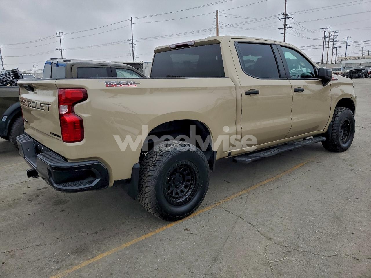 Photo 3 of 2022 CHEVROLET SILVERADO K1500 TRAIL BOSS CUSTOM (VIN 3GCPDCED8NG587289)