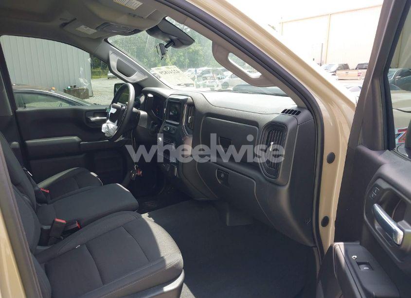 Photo 5 of 2022 Chevrolet Silverado 1500 4WD SHORT BED CUSTOM TRAIL BOSS (VIN 3GCPDCEDXNG569831)