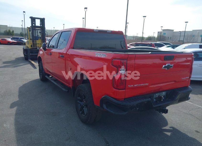 Photo 3 of 2023 Chevrolet Silverado 1500 4WD SHORT BED CUSTOM TRAIL BOSS (VIN 3GCPDCEK2PG364182)