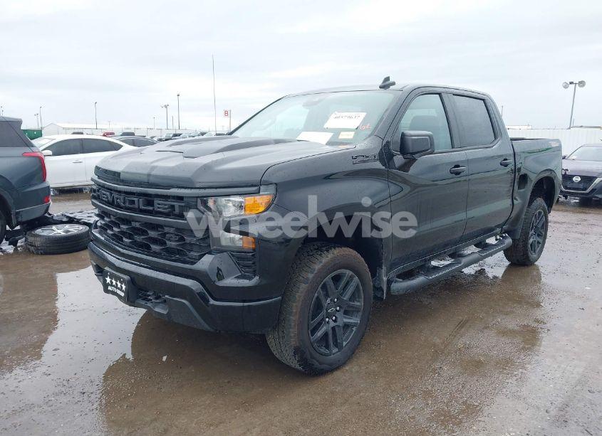 Photo 2 of 2024 Chevrolet Silverado 1500 4WD SHORT BED CUSTOM TRAIL BOSS (VIN 3GCPDCEK2RG207044)