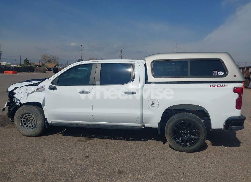 Photo 15 of 2022 Chevrolet Silverado 1500 4WD SHORT BED CUSTOM TRAIL BOSS (VIN 3GCPDCEK7NG583197)