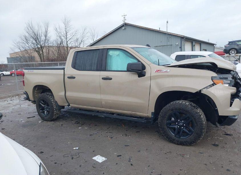 Photo 13 of 2022 Chevrolet Silverado 1500 4WD SHORT BED CUSTOM TRAIL BOSS (VIN 3GCPDCEK8NG636537)