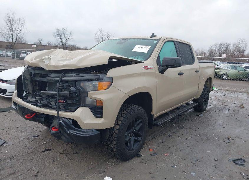 Photo 2 of 2022 Chevrolet Silverado 1500 4WD SHORT BED CUSTOM TRAIL BOSS (VIN 3GCPDCEK8NG636537)