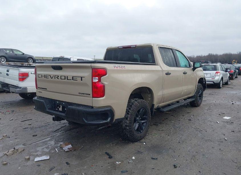 Photo 4 of 2022 Chevrolet Silverado 1500 4WD SHORT BED CUSTOM TRAIL BOSS (VIN 3GCPDCEK8NG636537)