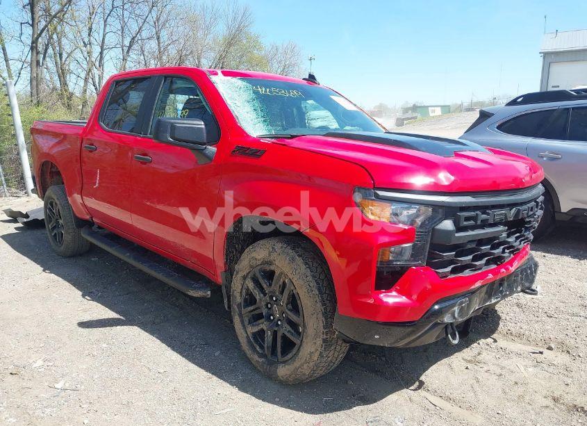 2024 Chevrolet Silverado 1500 4WD SHORT BED CUSTOM TRAIL BOSS (VIN 3GCPDCEKXRG265421) main photo