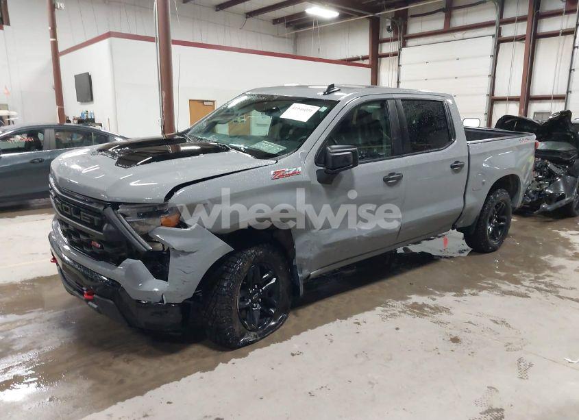 Photo 2 of 2024 Chevrolet Silverado 1500 4WD SHORT BED CUSTOM TRAIL BOSS (VIN 3GCPDCEKXRG334799)