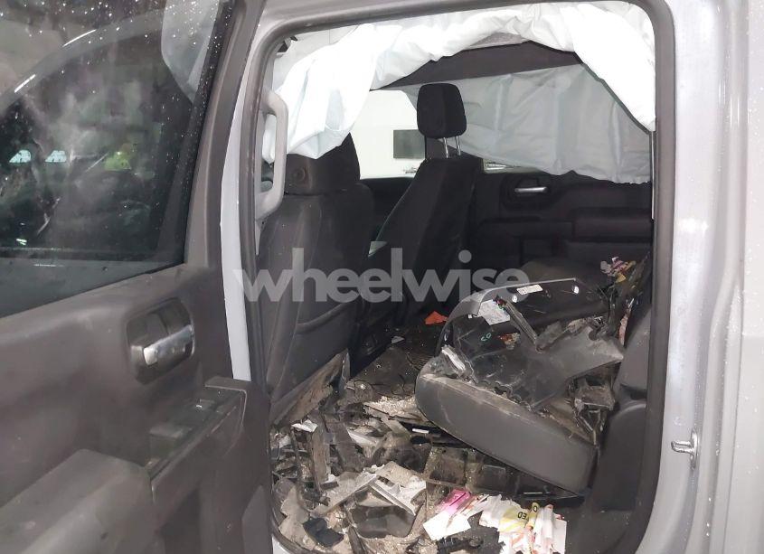 Photo 8 of 2024 Chevrolet Silverado 1500 4WD SHORT BED CUSTOM TRAIL BOSS (VIN 3GCPDCEKXRG334799)