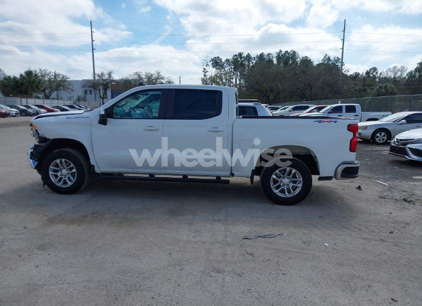 Photo 15 of 2022 Chevrolet Silverado 1500 4WD STANDARD BED LT (VIN 3GCPDDEK0NG500540)