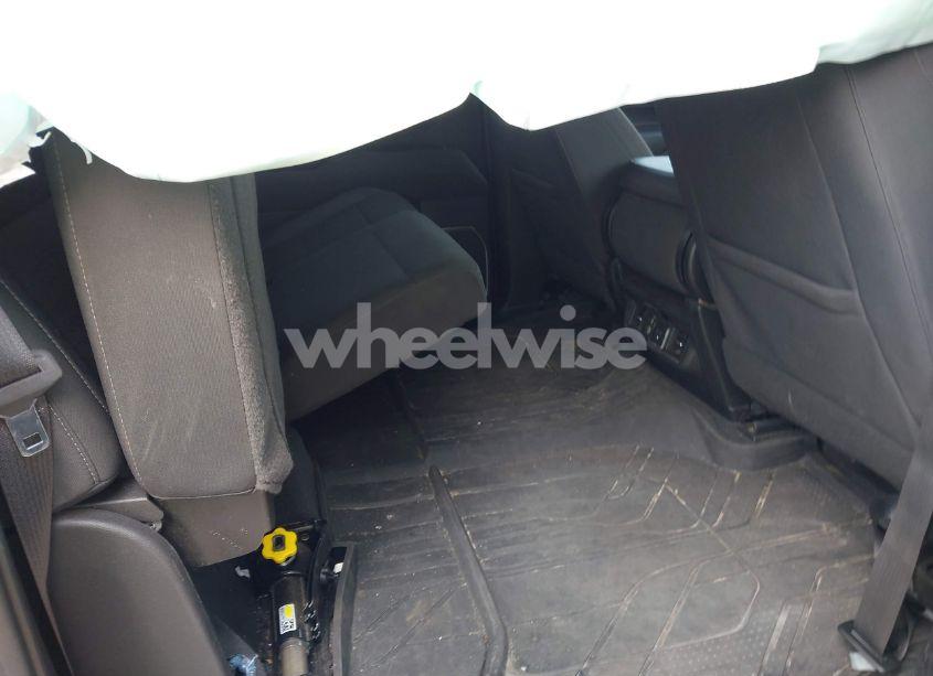 Photo 8 of 2022 Chevrolet Silverado 1500 4WD STANDARD BED LT (VIN 3GCPDDEK0NG500540)