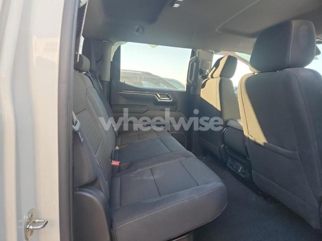 Photo 13 of 2023 CHEVROLET SILVERADO K1500 LT (VIN 3GCPDDEK4PG265806)