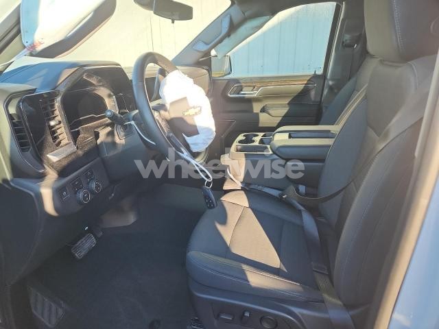 Photo 2 of 2023 CHEVROLET SILVERADO K1500 LT (VIN 3GCPDDEK4PG265806)