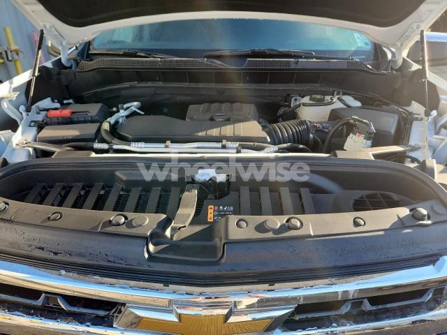 Photo 3 of 2023 CHEVROLET SILVERADO K1500 LT (VIN 3GCPDDEK4PG265806)