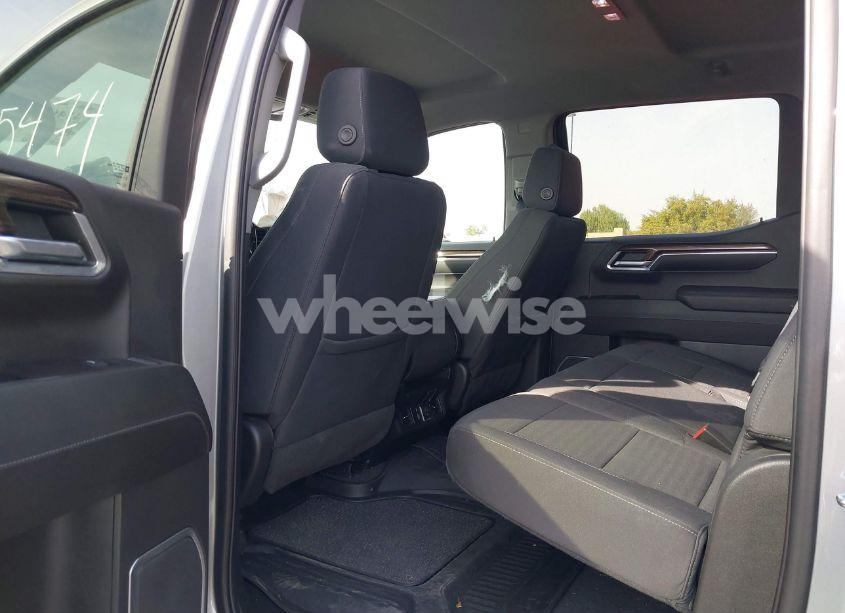 Photo 8 of 2023 Chevrolet Silverado 1500 4WD STANDARD BED LT (VIN 3GCPDDEK8PG248586)