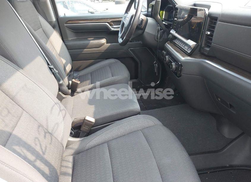 Photo 5 of 2022 Chevrolet Silverado 1500 4WD STANDARD BED LT (VIN 3GCPDDEK9NG604394)