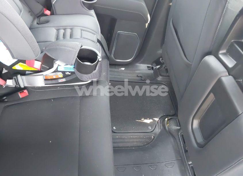 Photo 8 of 2022 Chevrolet Silverado 1500 4WD STANDARD BED LT (VIN 3GCPDDEK9NG604394)