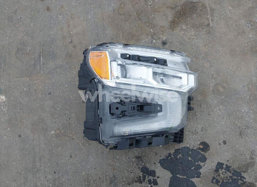 Photo 12 of 2024 Chevrolet Silverado 1500 4WD SHORT BED RST (VIN 3GCPDEEK8RG353931)