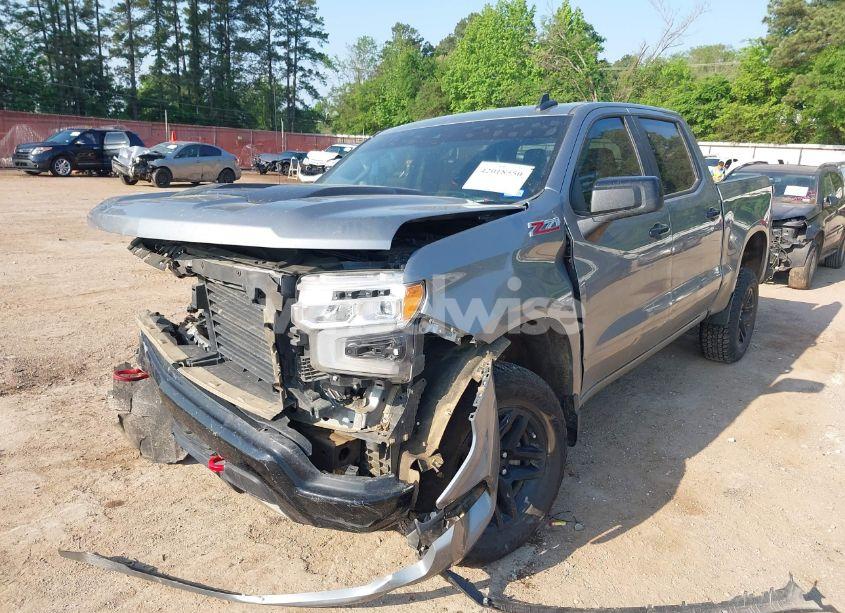 Photo 2 of 2023 Chevrolet Silverado 1500 (VIN 3GCPDFEK2PG258333)