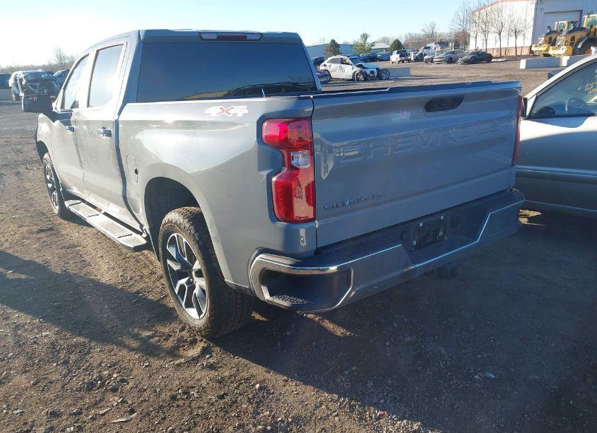 Photo 3 of 2024 Chevrolet Silverado 1500 4WD SHORT BED LT WITH 2FL (VIN 3GCPDKEK1RG181711)
