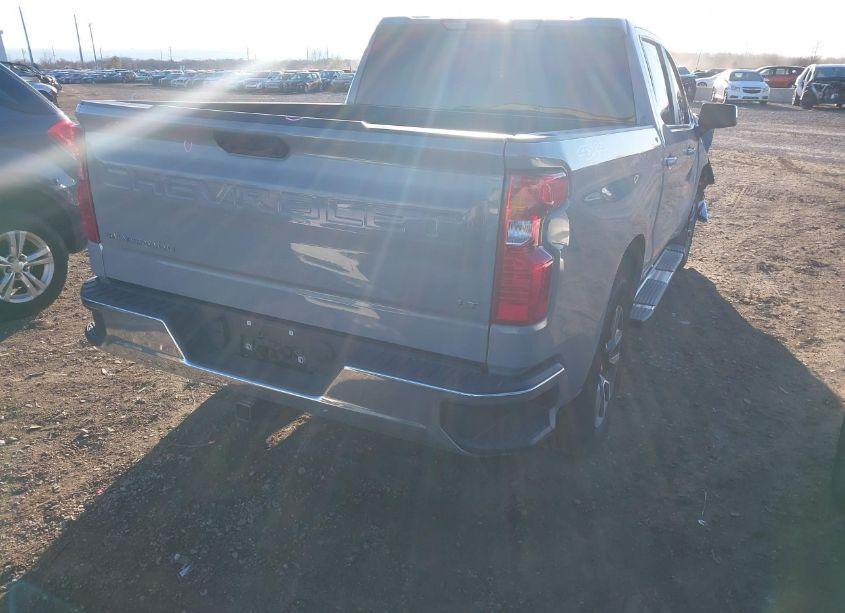 Photo 4 of 2024 Chevrolet Silverado 1500 4WD SHORT BED LT WITH 2FL (VIN 3GCPDKEK1RG181711)