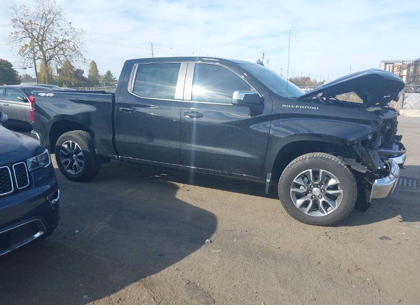 Photo 14 of 2024 Chevrolet Silverado 1500 4WD SHORT BED LT WITH 2FL (VIN 3GCPDKEK3RG351986)