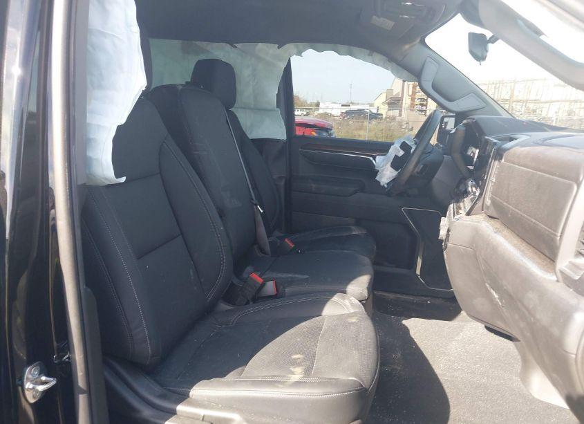 Photo 5 of 2024 Chevrolet Silverado 1500 4WD SHORT BED LT WITH 2FL (VIN 3GCPDKEK3RG351986)