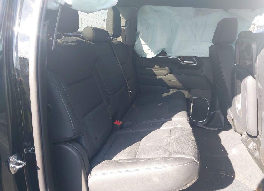 Photo 8 of 2024 Chevrolet Silverado 1500 4WD SHORT BED LT WITH 2FL (VIN 3GCPDKEK3RG351986)