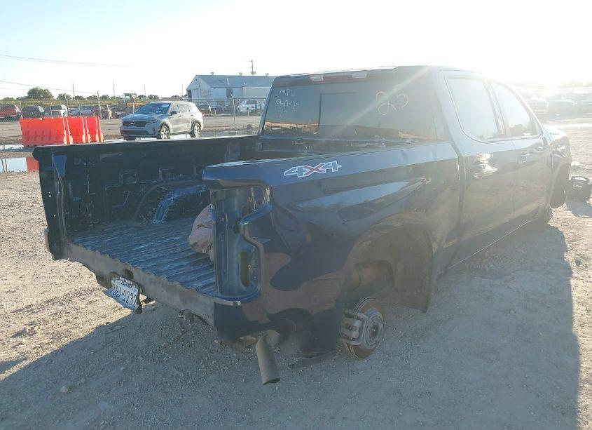 Photo 4 of 2023 Chevrolet Silverado 1500 4WD SHORT BED LT WITH 2FL (VIN 3GCPDKEK6PG246064)