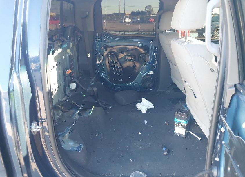 Photo 8 of 2023 Chevrolet Silverado 1500 4WD SHORT BED LT WITH 2FL (VIN 3GCPDKEK6PG246064)