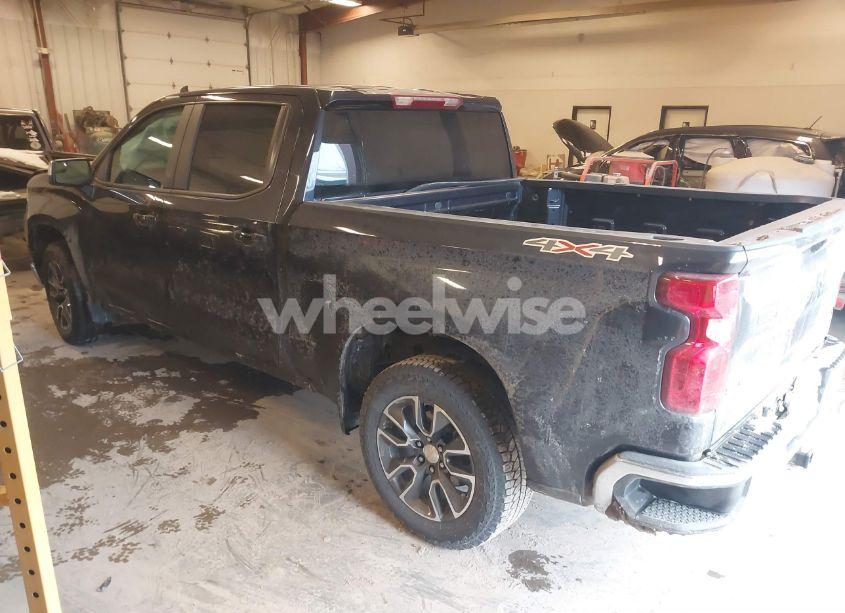 Photo 3 of 2024 Chevrolet Silverado 1500 4WD SHORT BED LT WITH 2FL (VIN 3GCPDKEK8RG223596)