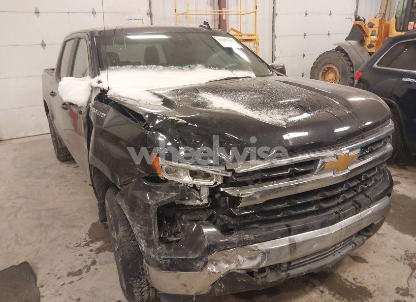 Photo 6 of 2024 Chevrolet Silverado 1500 4WD SHORT BED LT WITH 2FL (VIN 3GCPDKEK8RG223596)